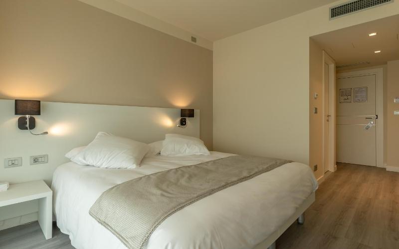 La Dolce Vita Hotel - image 50
