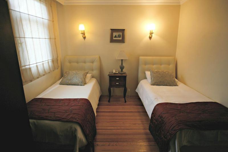 Standard  Room image 4