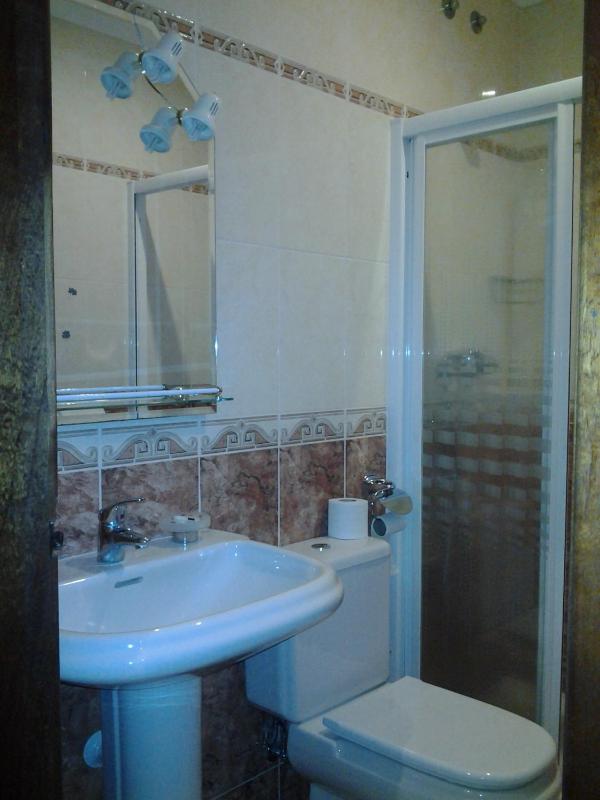 Twin Room image 1