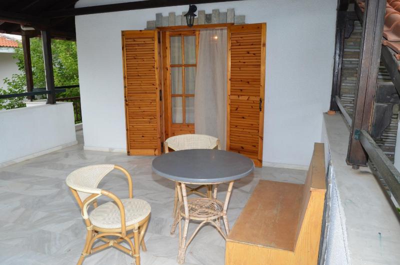Economy Studio with Garden View(3 Adults) image 4