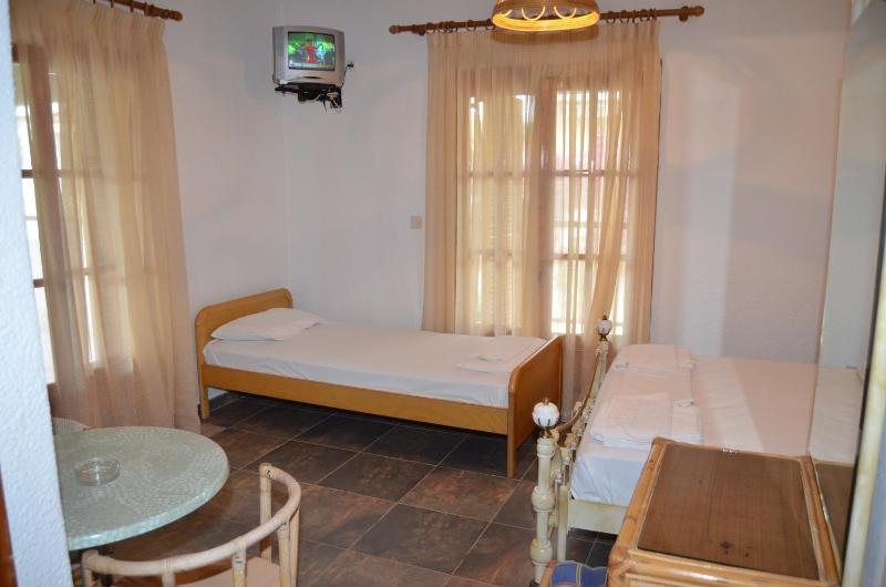 Economy Studio with Garden View(3 Adults) image 3