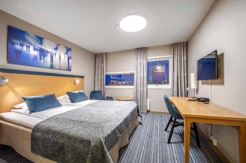 Double Room image 4