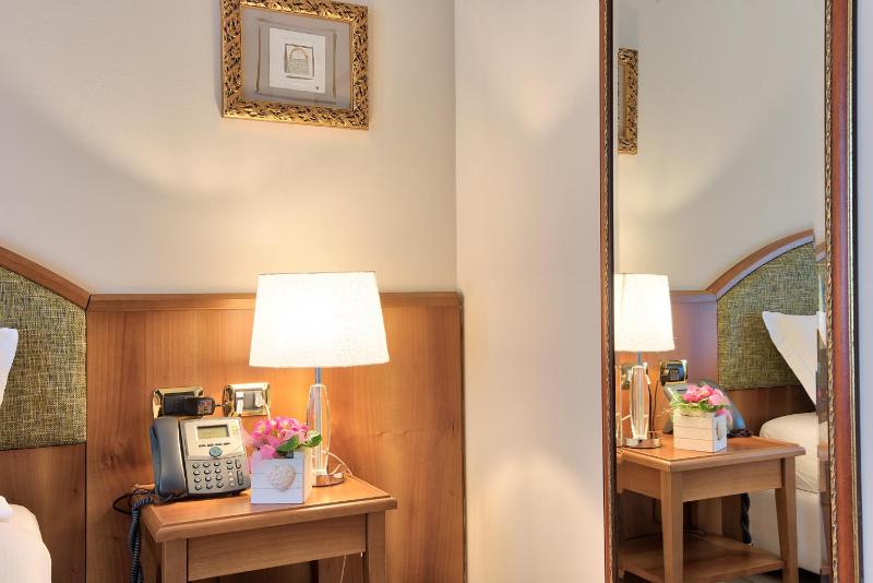 Single Room with Balcony image 2