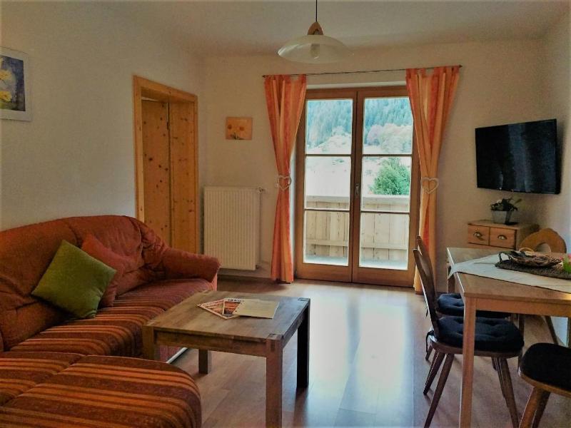Apartment with Mountain View image 1