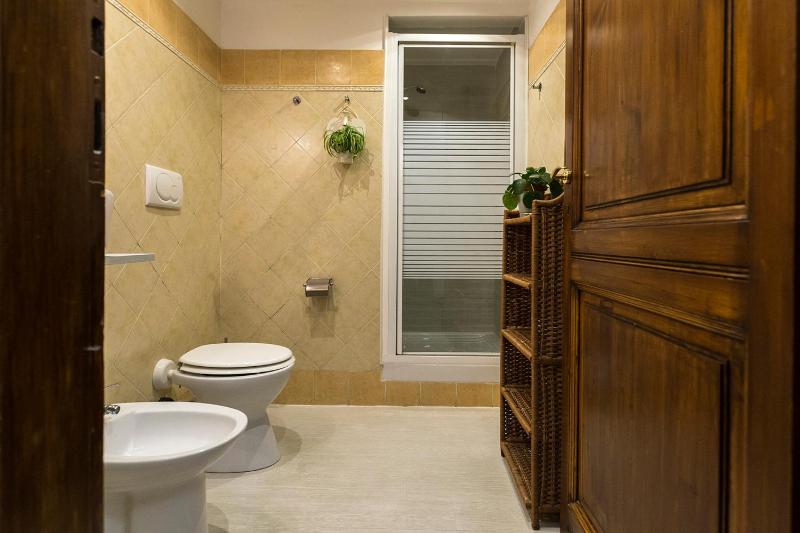 Double or Twin Room with Private External Bathroom image 3