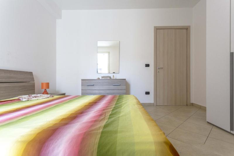 One-Bedroom Apartment image 3