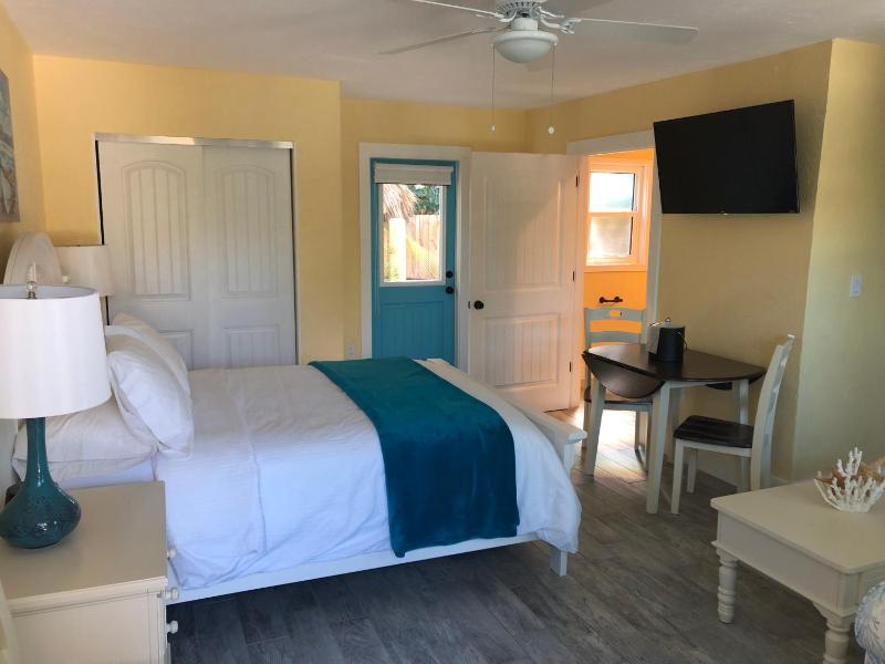 Siesta Key Palms Resort - image 23