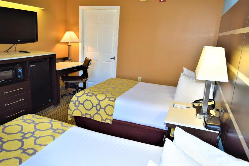 Double Room - Disability Access/Non-Smoking image 3