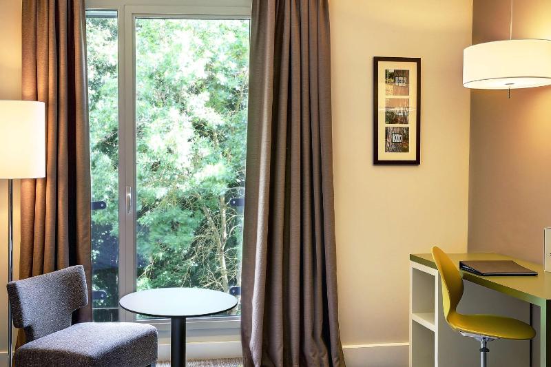 Standard Twin Room with Forest view image 1