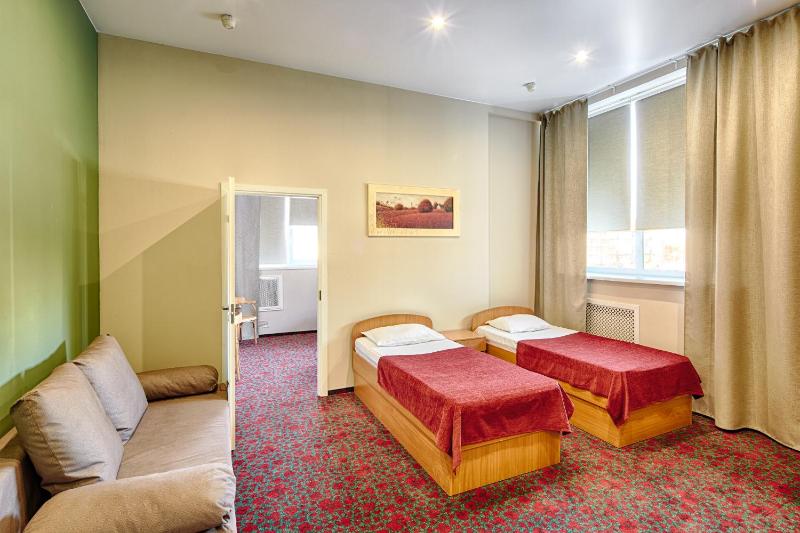 Triple Room image 2
