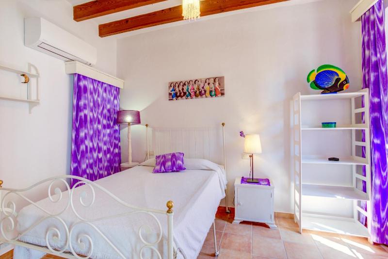 Three-Bedroom House image 4