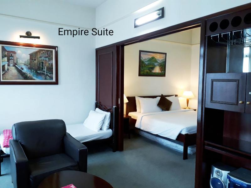 Superior Suite image 2