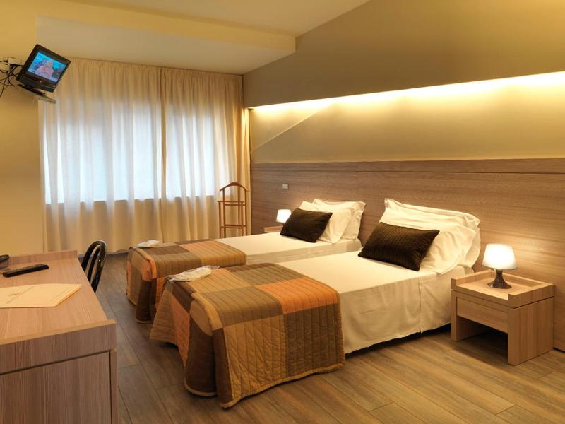 Superior Double Room image 2