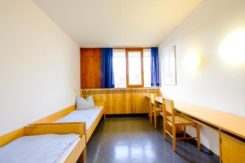 Twin Room image 1