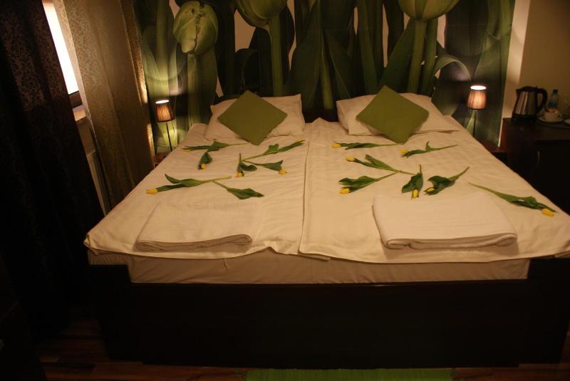 Deluxe Double Room image 2