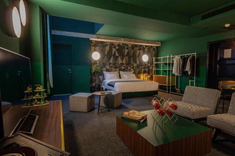 Stories Boutique Hotel - image 16