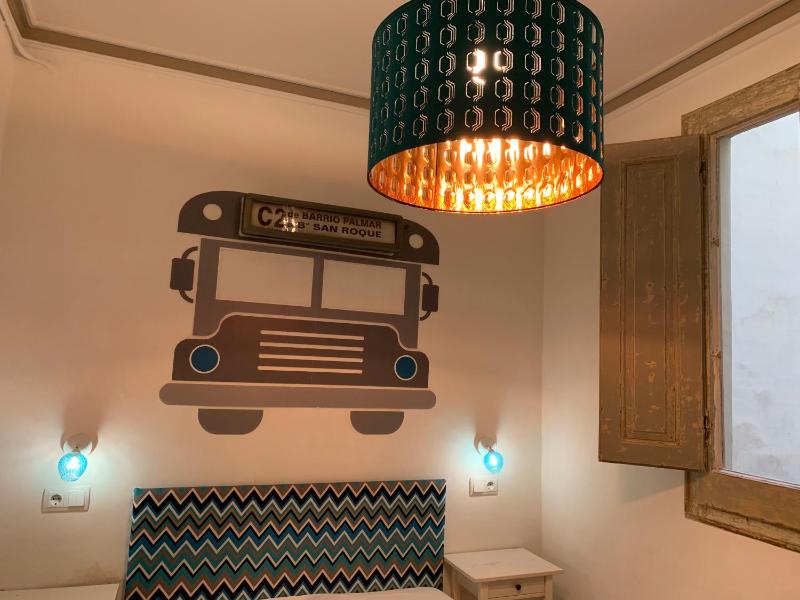 Double Room with Shared Bathroom image 4