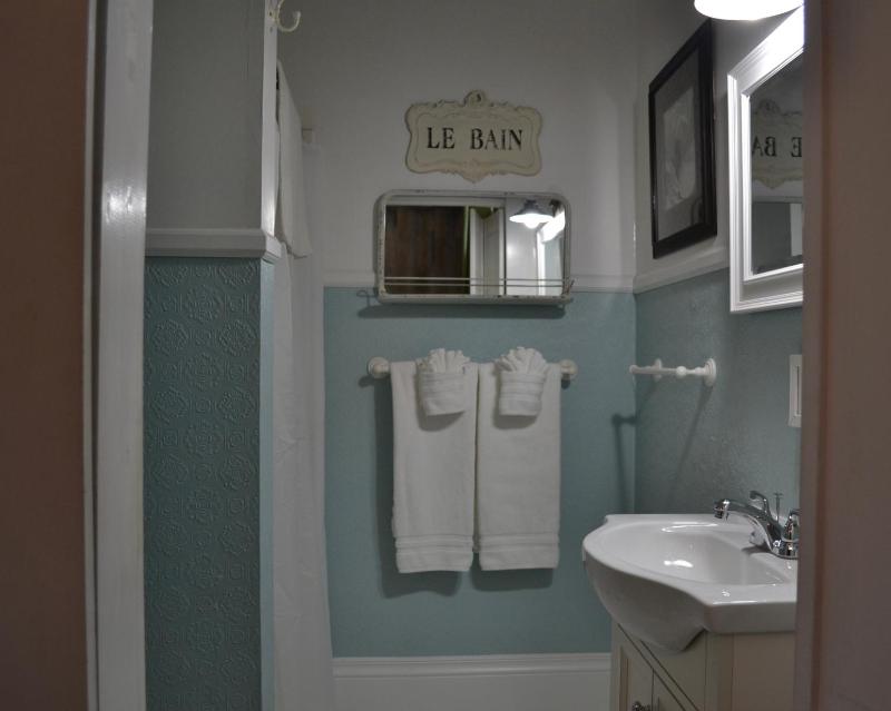 Superior Queen Room image 2