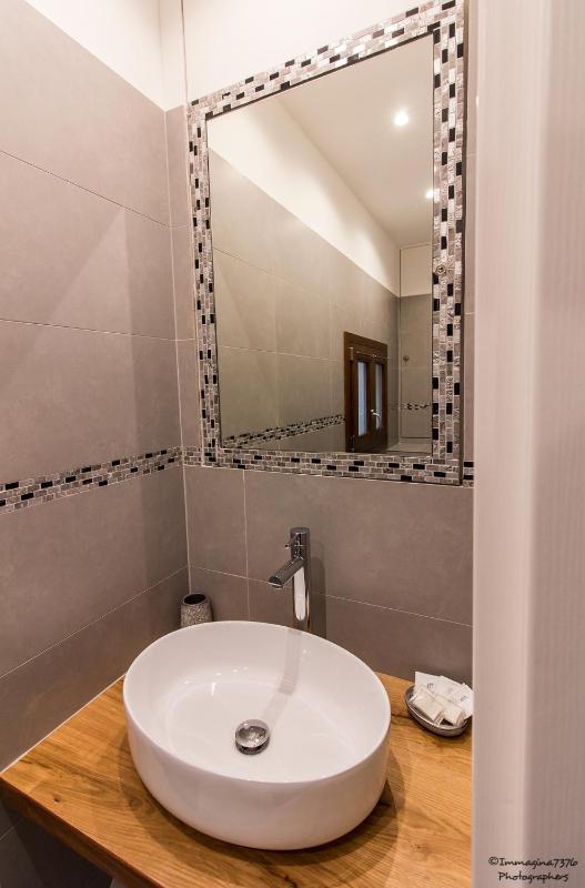 Silver Suite - image 8
