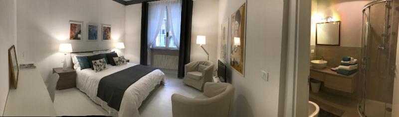 Double Room image 3