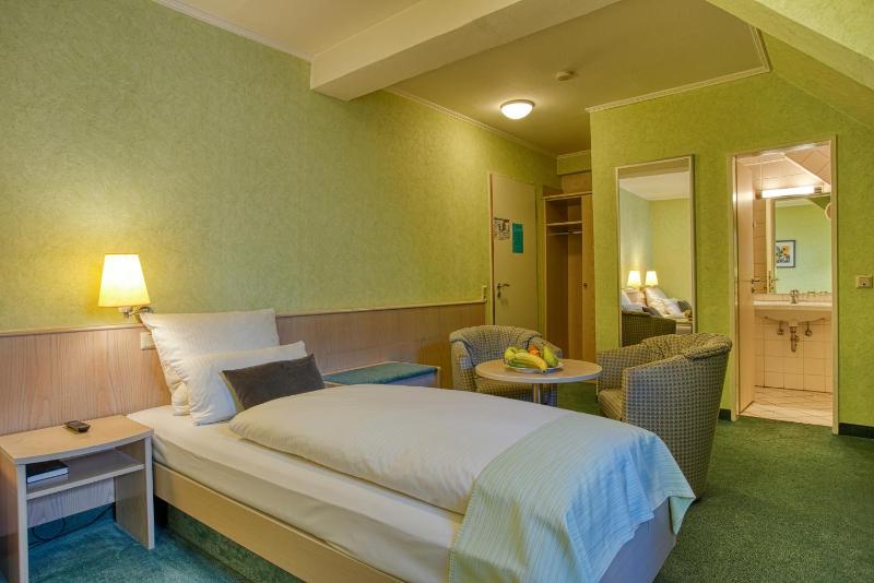 Double or Twin Room with Shower image 4