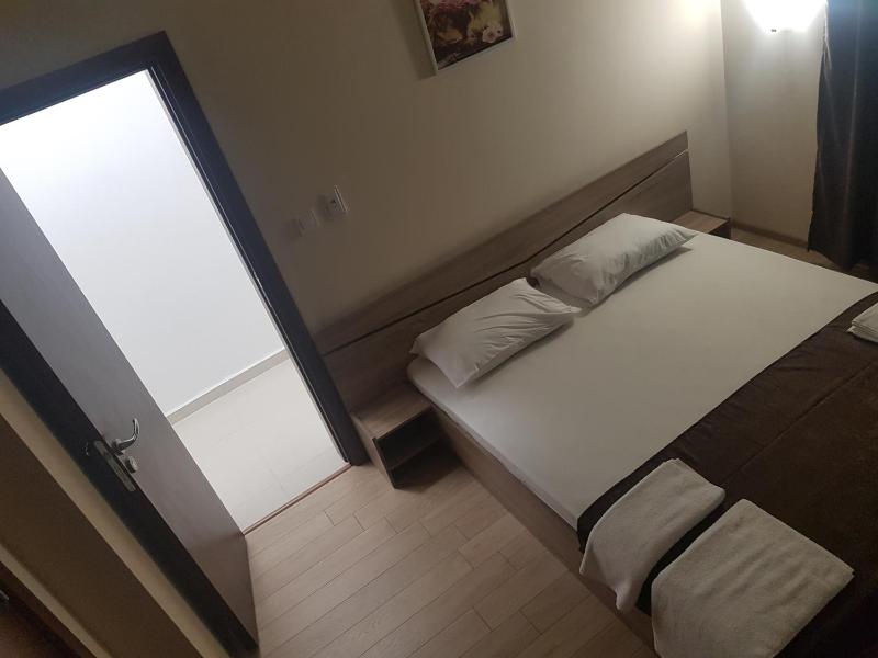 Twain Apart&Rooms - image 12