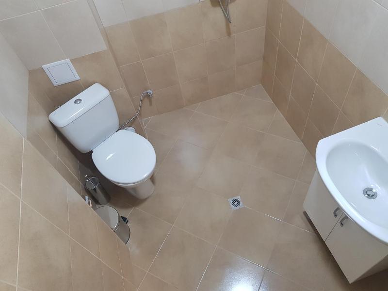 Superior King Room image 3