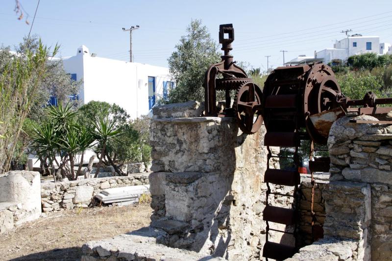 Vienoula's Garden Hotel - image 2