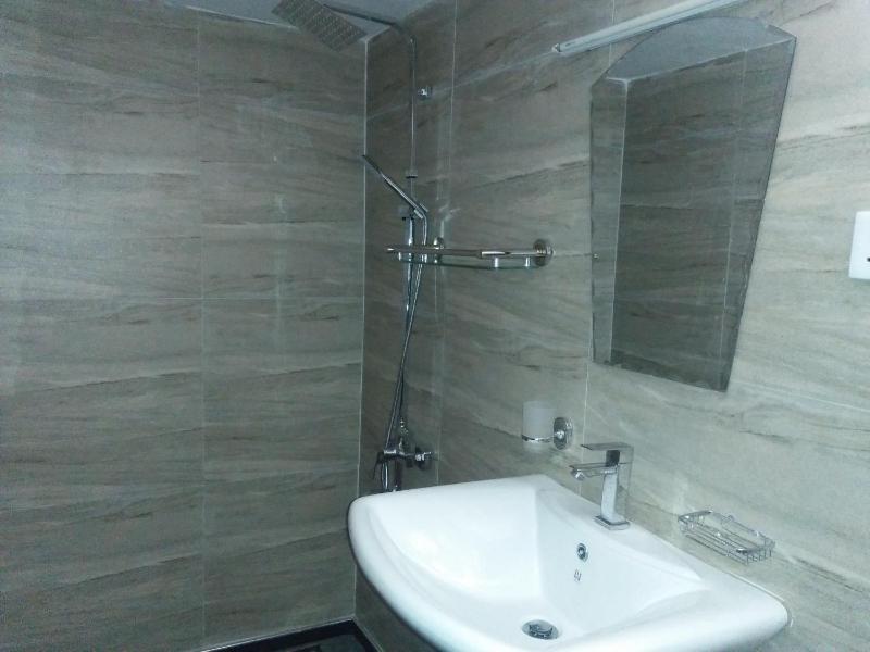 Living Home - image 10
