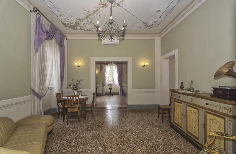 Superior Double Room image 4