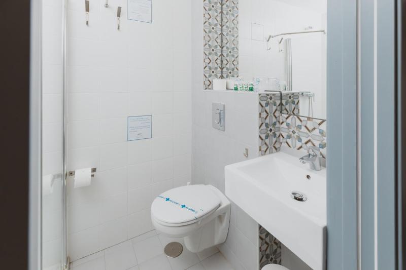 Hostal Gravina - image 32