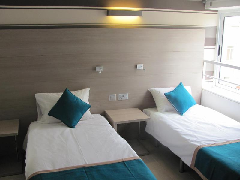 Day's Inn Hotel and Residence - image 9