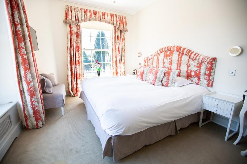 Superior Double Room image 2
