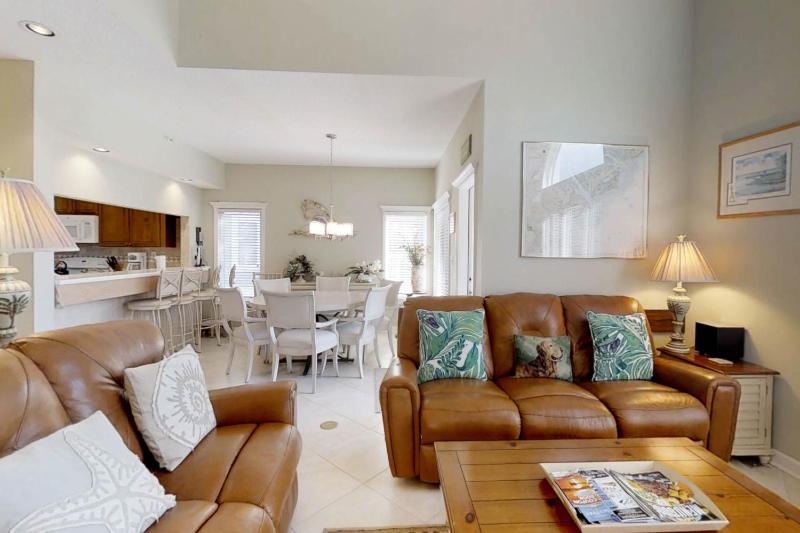 Three Bedroom Apartment image 3