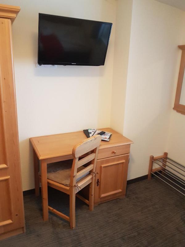 Single Room image 3