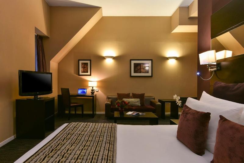 Studio Apartment image 4