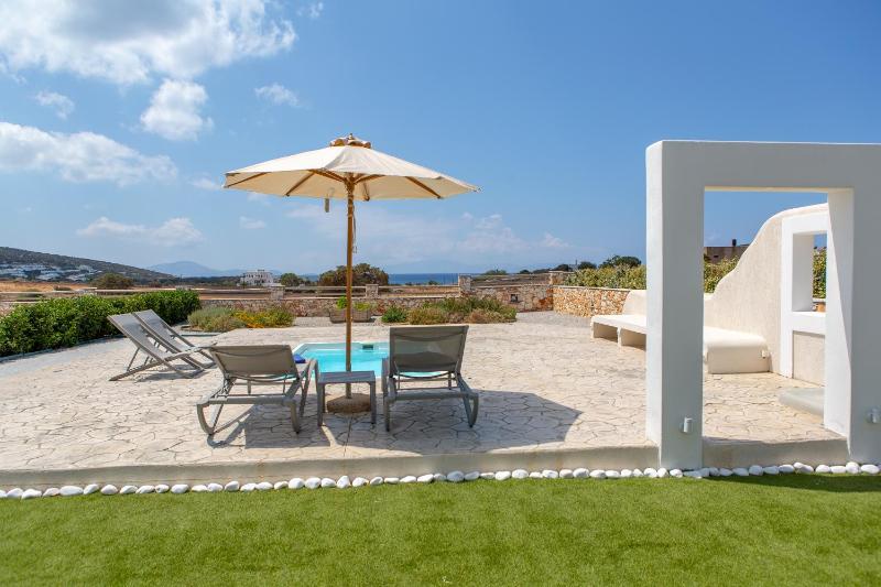 Green Moon Villa with Private Pool and Sea View image 4
