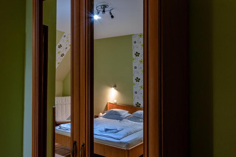 Deluxe Room image 2