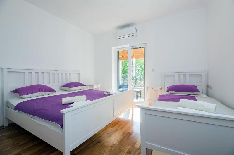 Apartments Roko - image 13