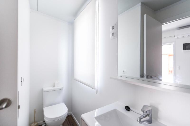Studio (2 Adults) image 4