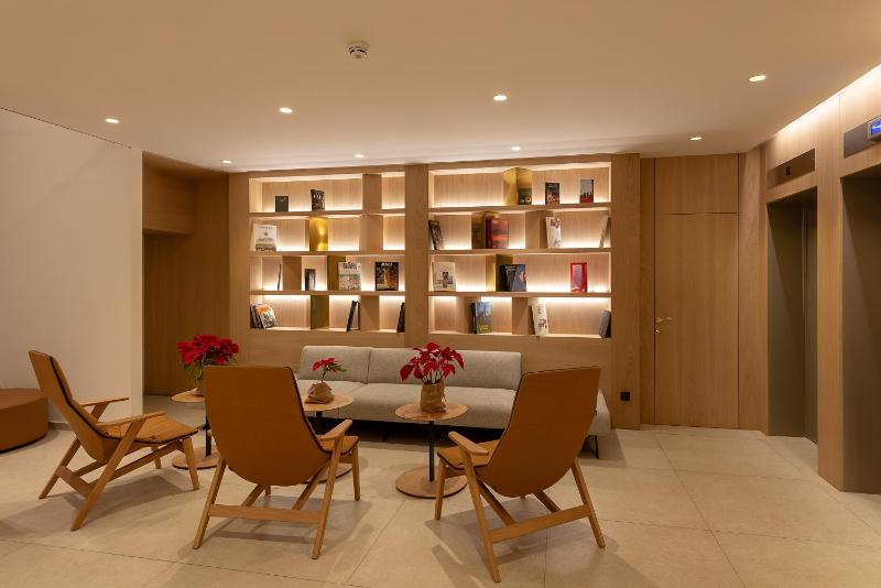 Apartamentos Recoletos - image 8