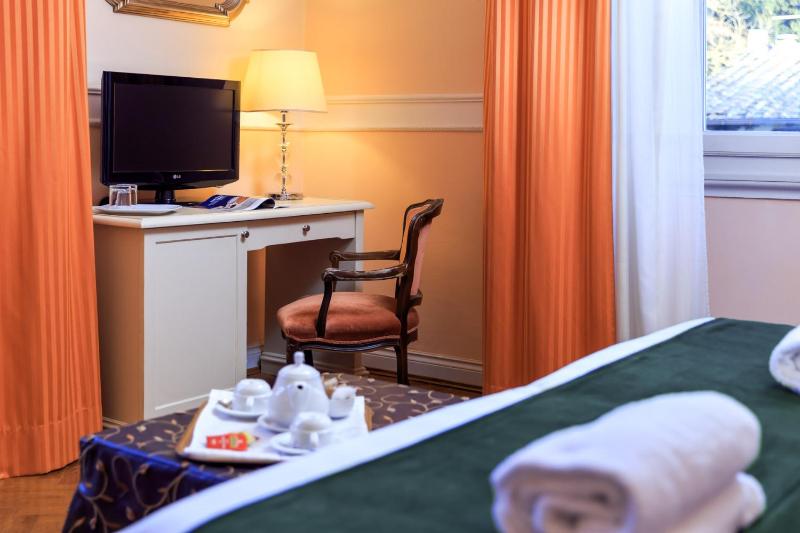 Comfort Double or Twin Room image 4