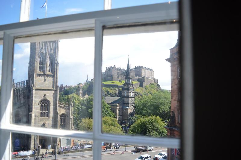 Castle View Room image 2