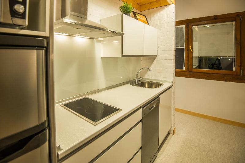 One-Bedroom Apartment with Terrace image 1