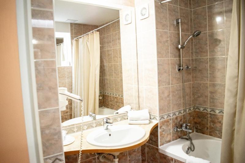 Standard Double image 2