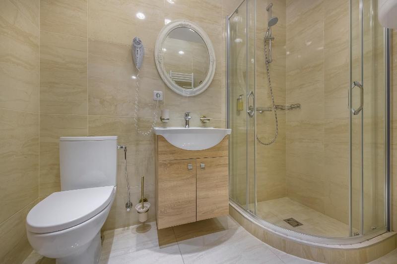 Suite (2 Adults) image 4
