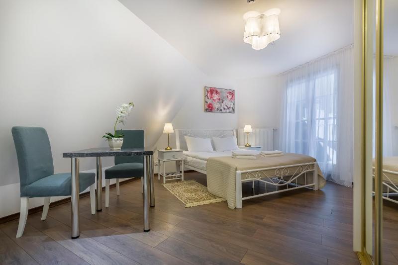 Mini Suite image 1