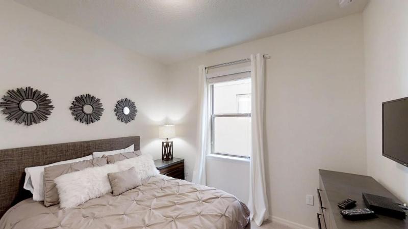 Five-Bedroom House image 2