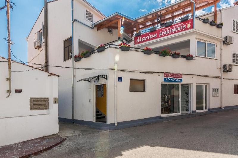 Apartments Marina - image 12