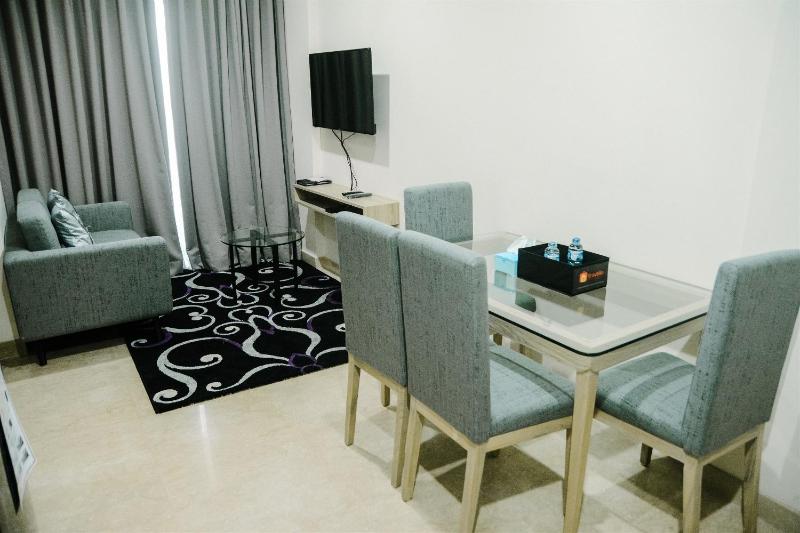 2BR Deluxe and Modern Menteng Park Apartment By Travelio - image 8